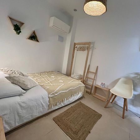 Nina Mala Hotel Valencia Bagian luar foto