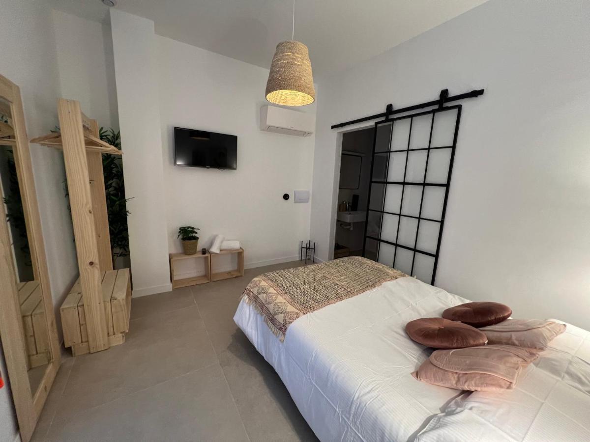 Nina Mala Hotel Valencia Bagian luar foto