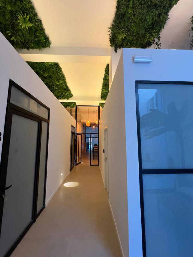 Nina Mala Hotel Valencia Bagian luar foto
