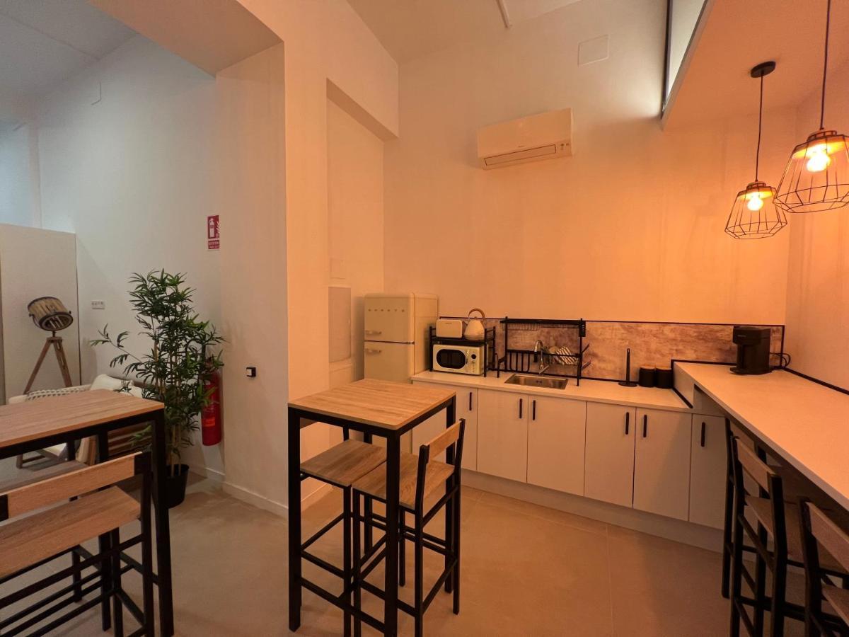 Nina Mala Hotel Valencia Bagian luar foto