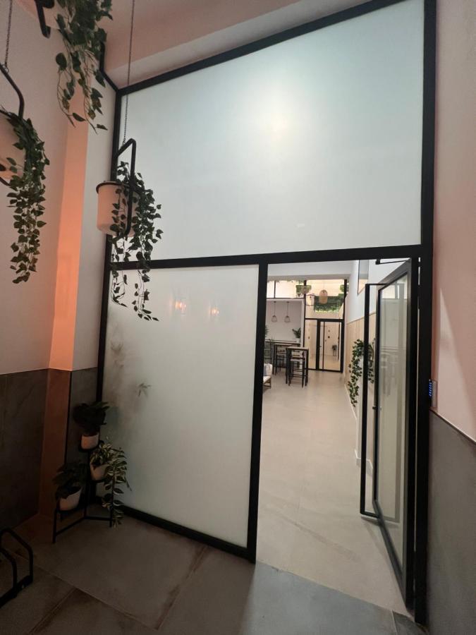 Nina Mala Hotel Valencia Bagian luar foto