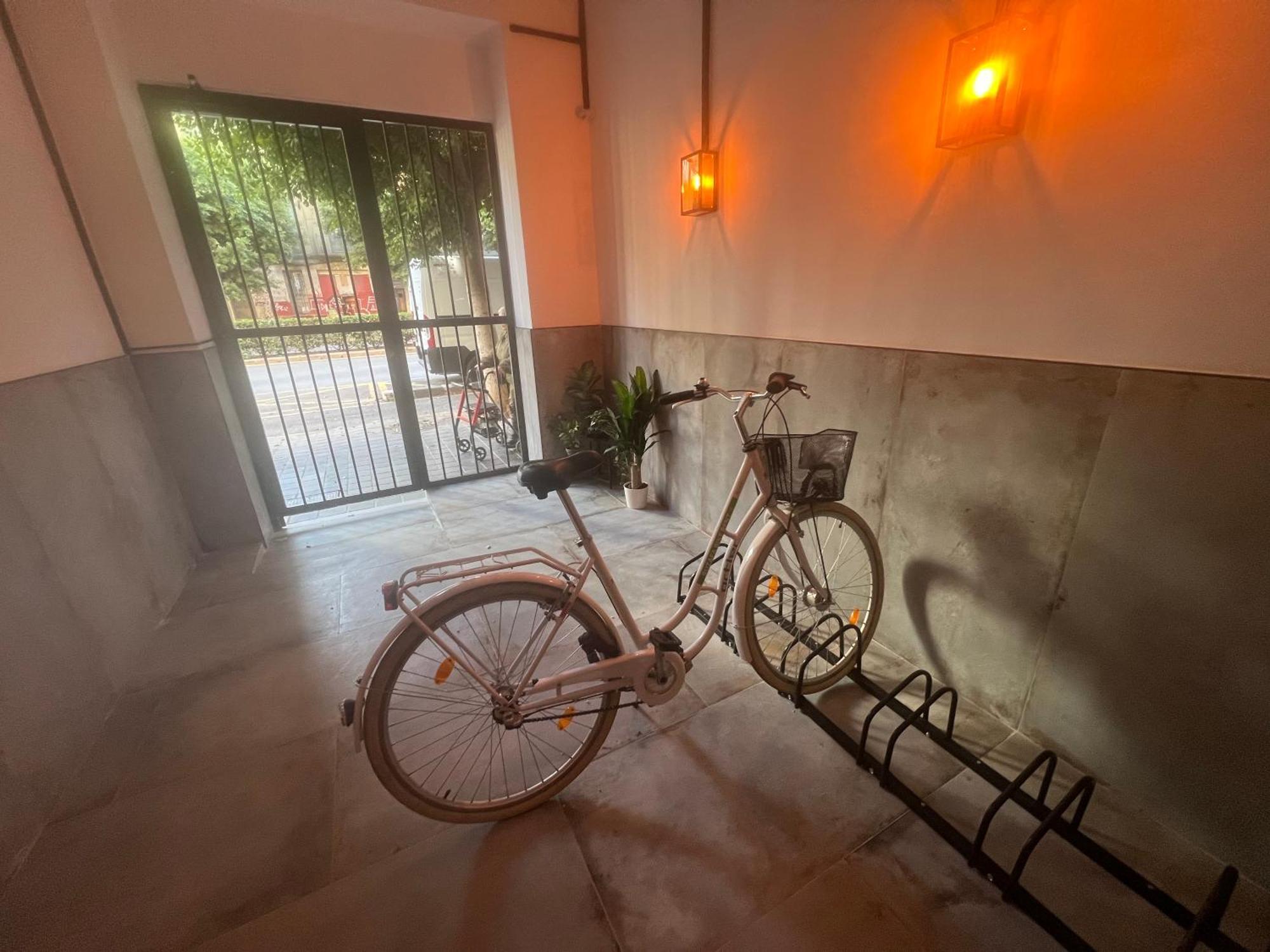 Nina Mala Hotel Valencia Bagian luar foto
